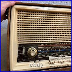 Vintage Blaupunkt Madrid De Luxe Typ 20810 Tube Radio Parts Or Repair Germany