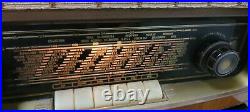 Vintage Braun R555UKW German Tube Radio Mid Century Frankfurt Antique