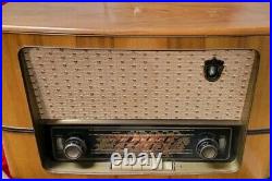 Vintage Braun R555UKW German Tube Radio Mid Century Frankfurt Antique
