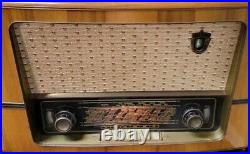 Vintage Braun R555UKW German Tube Radio Mid Century Frankfurt Antique