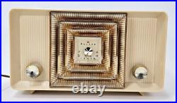 Vintage Bulova Fidelity Model 300 Table Top Tube Radio Ivory With Gold Grille