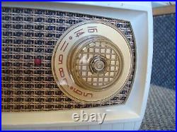 Vintage Capehart Model 3T55BN Farnsworth AM Tube Radio Works Good