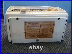 Vintage Capehart Model 3T55BN Farnsworth AM Tube Radio Works Good