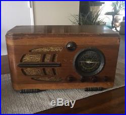 Vintage Collectible Tube Radio Troy Radio and Television Company 1930s