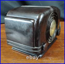 Vintage Coronado'Jewel' Bakelite AM tube Radio Model 43-8160 1947 Art Deco