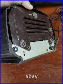 Vintage Coronado'Jewel' Bakelite AM tube Radio Model 43-8160 1947 Art Deco