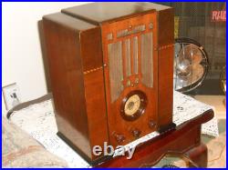 Vintage Coronado Tombstone Tube Radio Nice Original Finish! Works! Sold As Is