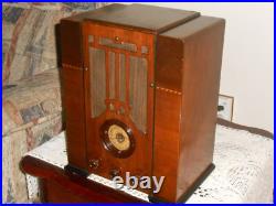 Vintage Coronado Tombstone Tube Radio Nice Original Finish! Works! Sold As Is