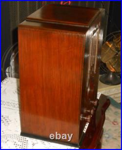 Vintage Coronado Tombstone Tube Radio Nice Original Finish! Works! Sold As Is