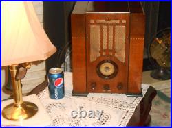 Vintage Coronado Tombstone Tube Radio Nice Original Finish! Works! Sold As Is