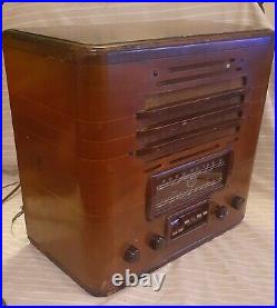 Vintage Coronado model 867 Series A AM & SW Tombstone Radio 1940 5.5-18MHz