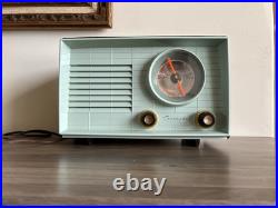 Vintage Coronado tube Radio 1950 mint green sea foam am radio works mid century Vintage Coronado tube Radio 1950 mint green sea foam am radio works mid century