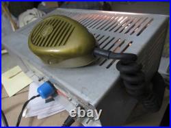 Vintage Courier Royale CB Radio Tube Radio withMicrophone Clean READ DESCRIPTION