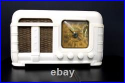 Vintage Crack Free Art Deco Fada Antique Solid Ivory Color Bakelite Tube Radio