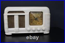 Vintage Crack Free Art Deco Fada Antique Solid Ivory Color Bakelite Tube Radio