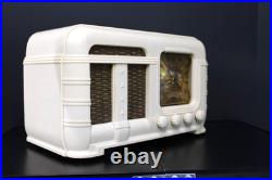 Vintage Crack Free Art Deco Fada Antique Solid Ivory Color Bakelite Tube Radio