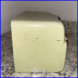 Vintage Crosley 10 137 Tube Radio Mint Gold Art Deco
