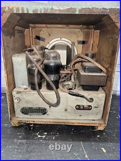 Vintage Crosley 555 Tube Tombstone Radio RARE Untested Great Condition