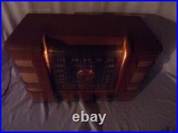 Vintage Crosley American Overseas 66TC 66 TC Wooden Vacuum Tube Table Top Radio