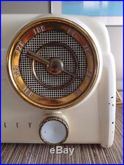 Vintage Crosley D-25 Dashboard Radio Alarm Clock, Phono, Timer, Plug, Bakelite