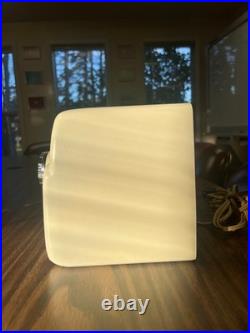 Vintage Crosley Dashboard Tube Radio, Model 10-135, White, ca. 1950