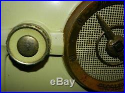 Vintage Crosley Model 10-137 Bakelite Table Tube Radio Fair Good Condition