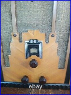 Vintage Crosley Model 167 Tombstone Radio Good Candidate For Restoration