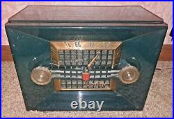 Vintage Crosley Radio Model 11-109U Green Bakelite 1950-59