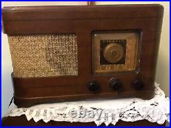 Vintage Crosley tube radio- Refurbished