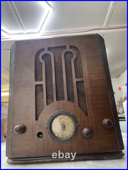 Vintage Delco 1105 Tube Radio For Restore Untested As Is