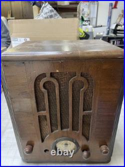 Vintage Delco 1105 Tube Radio For Restore Untested As Is