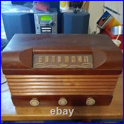 Vintage Delco Tube Radio Model R-1229 Wood Cabinet Tested Working SEEDESCRIPTION