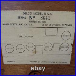Vintage Delco Tube Radio Model R-1229 Wood Cabinet Tested Working SEEDESCRIPTION
