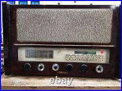 Vintage Delmonico T-11 Tube Radio