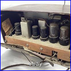 Vintage Detrola Model 571 Tube Radio