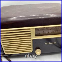 Vintage Detrola Model 571 Tube Radio