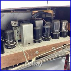 Vintage Detrola Model 571 Tube Radio