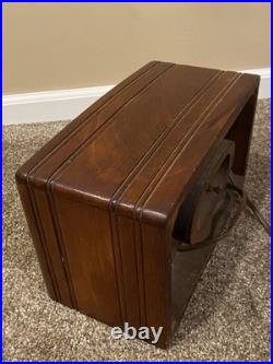 Vintage Detrola Tube Radio Model 3044 Tested Working 43 Watts