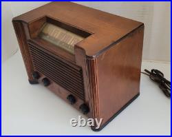 Vintage Emerson 7BW-179-2 Wood Tube Table Radio