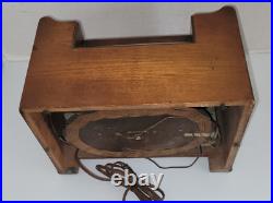 Vintage Emerson 7BW-179-2 Wood Tube Table Radio