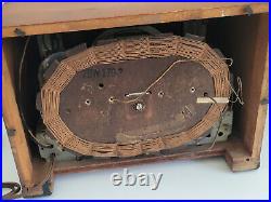 Vintage Emerson 7BW-179-2 Wood Tube Table Radio