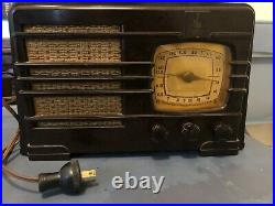Vintage Emerson Broadcast Shortwave Tube Radio. Working
