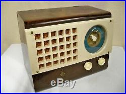 Vintage Emerson Catalin Radio Model 520