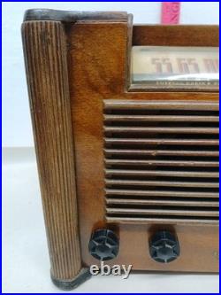 Vintage Emerson Model 422 Wood Tube Radio Working Art Deco AM Tabletop