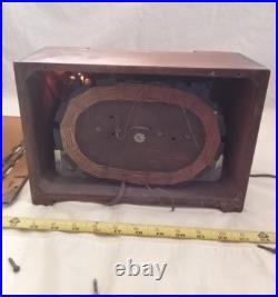 Vintage Emerson Model 550 wood Tube Radio, USA, restored working, art deco