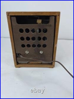 Vintage Emerson Model 713 B Tube Radio Sunburst Pattern MCM TURNS ON