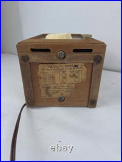 Vintage Emerson Model 713 B Tube Radio Sunburst Pattern MCM TURNS ON