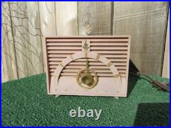 Vintage Emerson Pink Bakelite Tube Radio 560373-R MCM 811-B