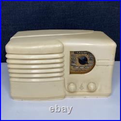Vintage Emerson Plaskon Model CL246 Tube Radio Rare FOR PARTS/REPAIR Vintage Emerson Plaskon Model CL246 Tube Radio Rare FOR PARTS/REPAIR
