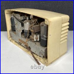 Vintage Emerson Plaskon Model CL246 Tube Radio Rare FOR PARTS/REPAIR Vintage Emerson Plaskon Model CL246 Tube Radio Rare FOR PARTS/REPAIR